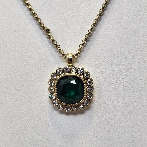 Crown Trifari Emerald Green Clear Crystal Necklace Earring Costume Jewelry Set - Picture 2 of 6